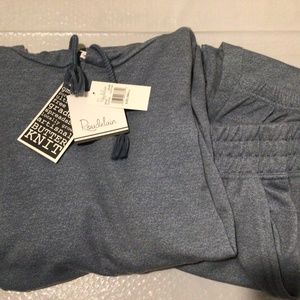 Womens 2 piece loungewear(pajama) set, size small, Roudelain-NWT